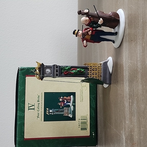 Dept 56 Heritage Village Collection 12 Days Of Dickens IV Four Calling Birds - Picture 1 of 7